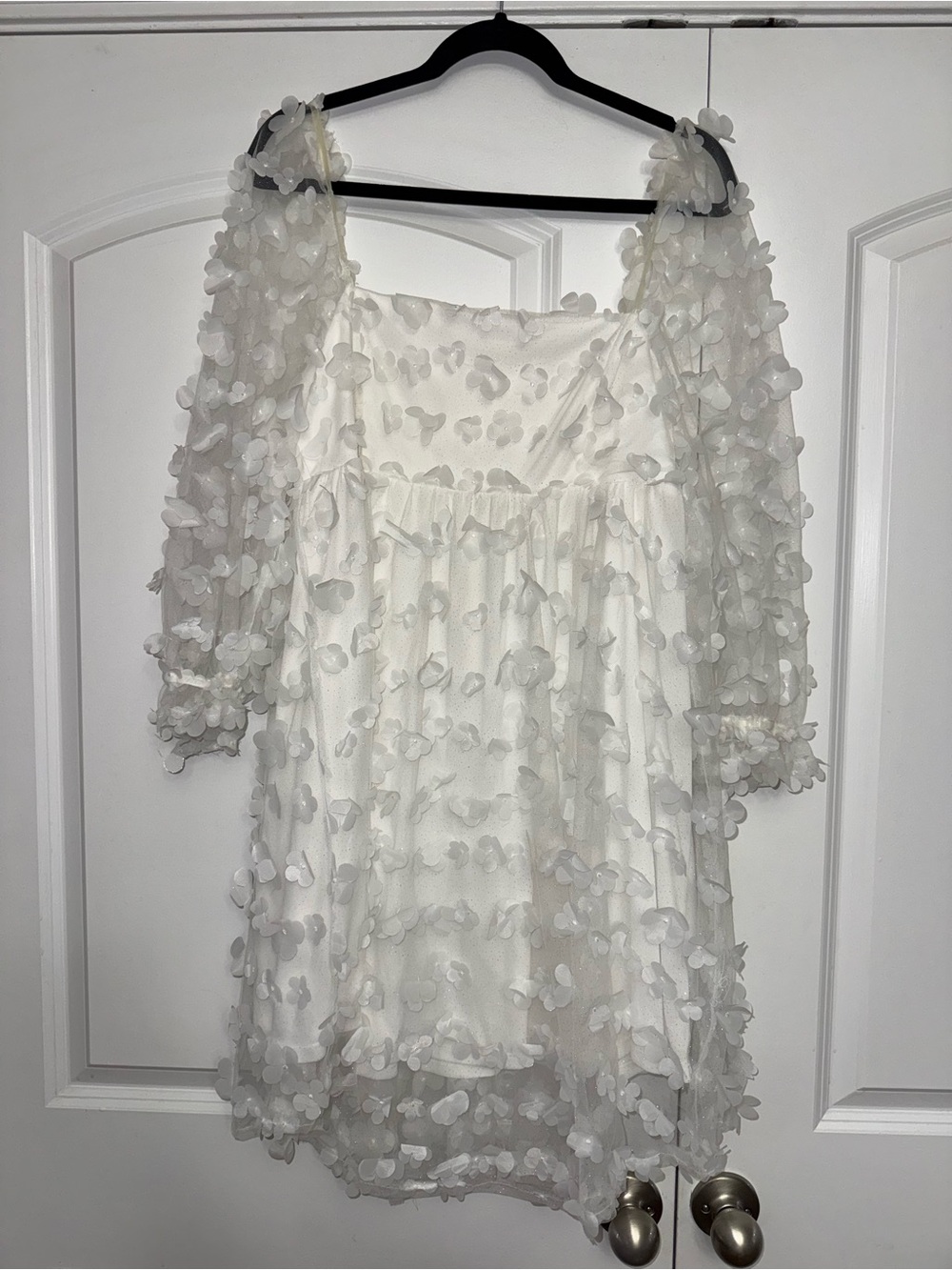 Trendy boutique White Floral Appliqué Wedding Dress